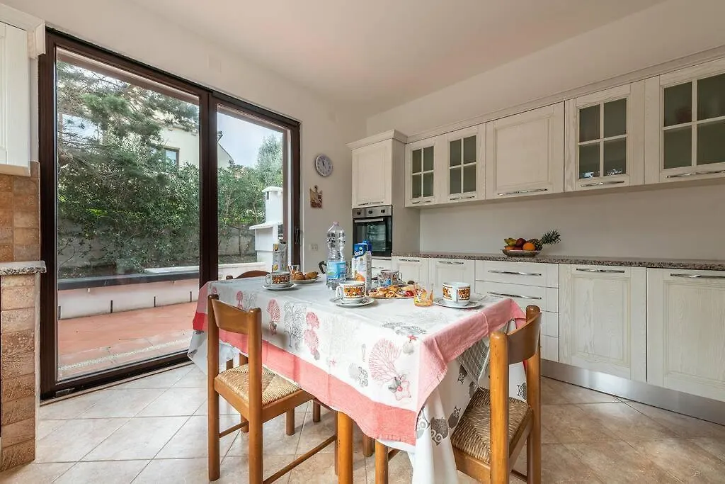 Вилла Affittasardegna-Villa La Fata Punta de su Torrione