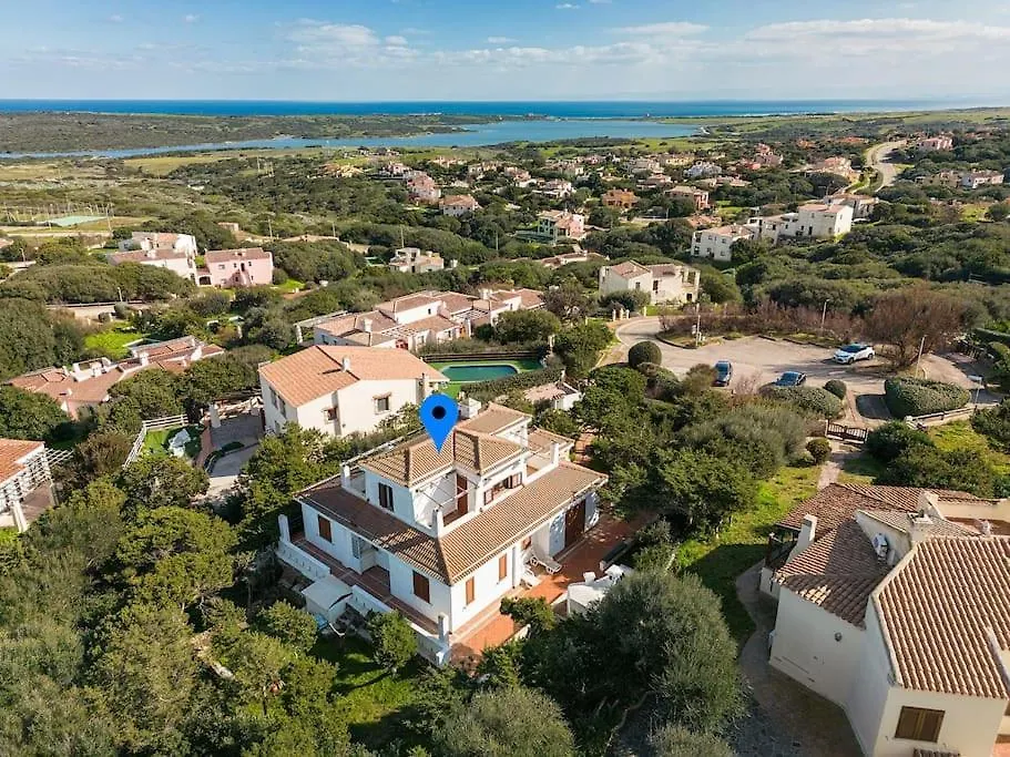 Affittasardegna-Villa La Fata Punta de su Torrione Вилла
